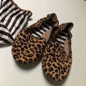 Henri Bendel leopard slippers sz 6